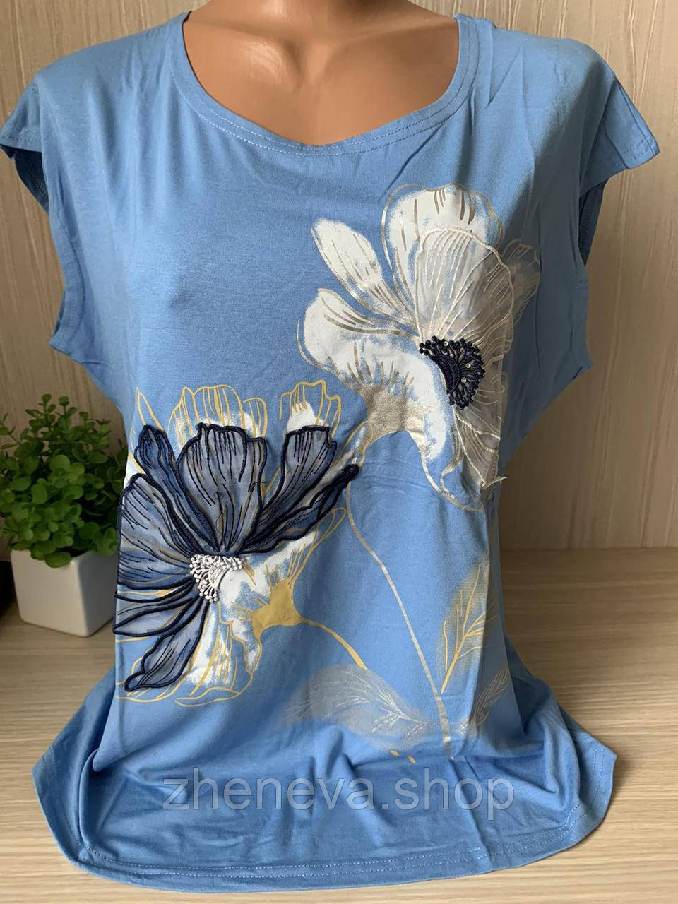 Жіноча футболка стильна модна з принтом Квітка, фото 1