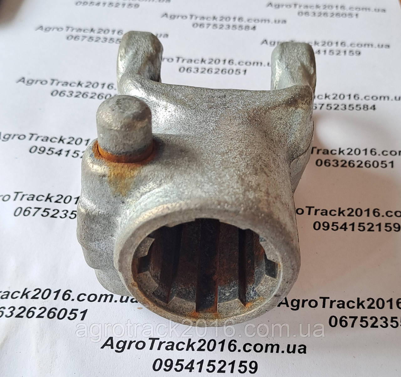 Купить Вилка карданного вала 8 шлицов под крестовину 24*63, цена 450 ...