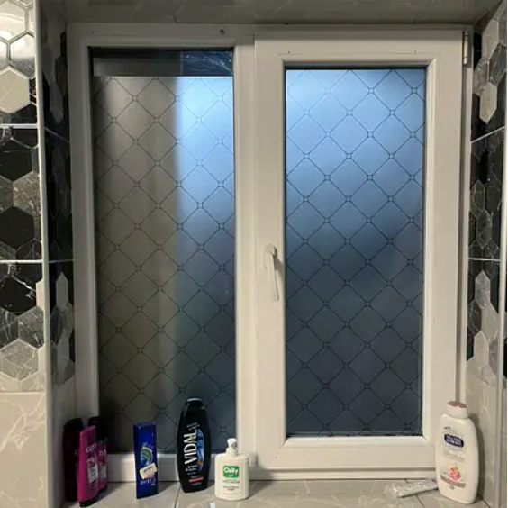 Матирующая виниловая наклейка для шкафа-купе на зеркало Ромбы Клетка ...