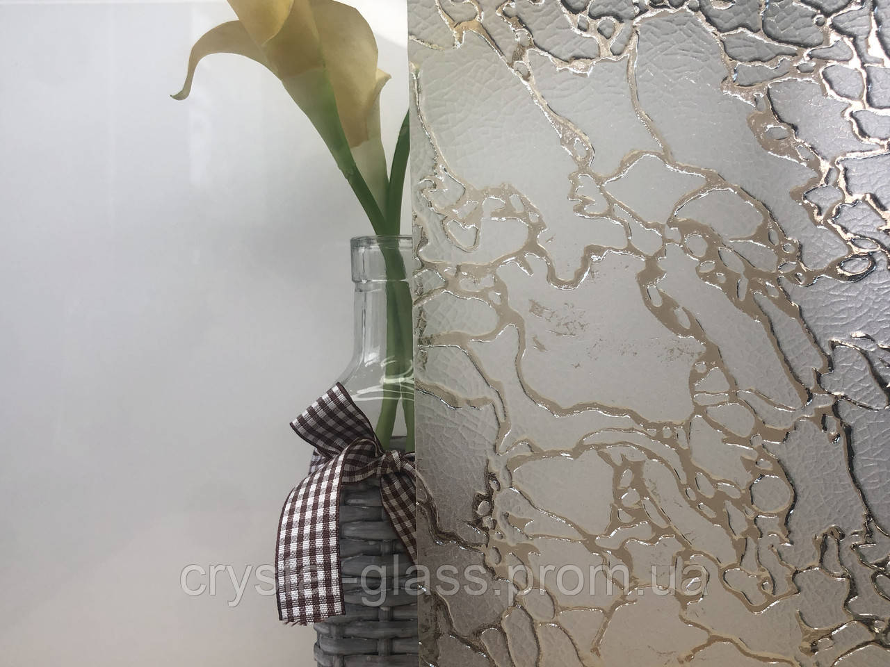 Стекло узорчатое Дельта белая золотая матовая - фото 1 - id-p3317906