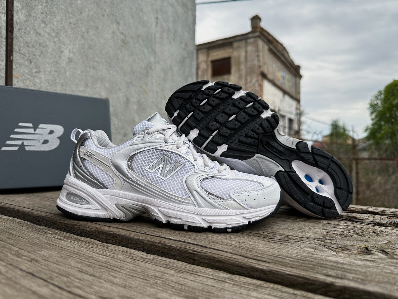 Кросівки New Balance 530 MR530EMA білі Оригінал