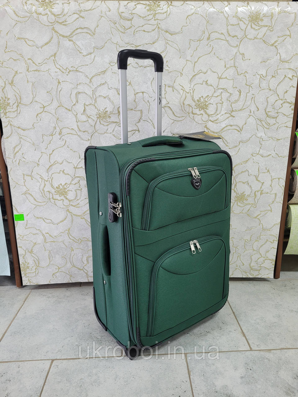 Тканинна валіза Wings 6802 середня (М) зелений 64×40×30см. 75л
