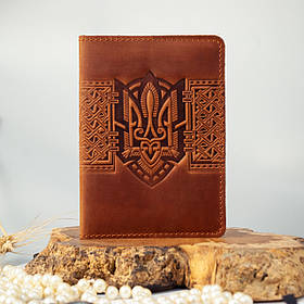 Обкладинка для паспорта чоловіча шкіряна світло-коричнева з тисненням Тризуб Герб України