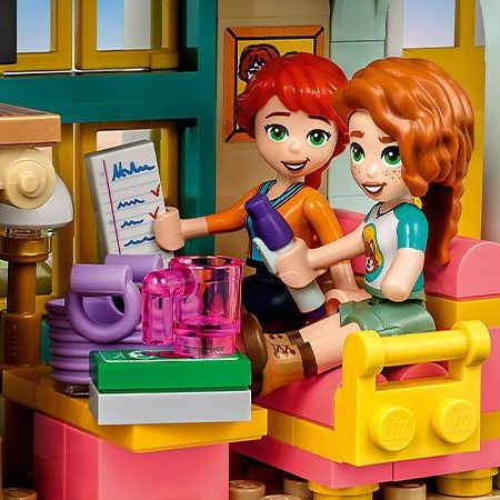 Elliev toys lego hotsell friends mia's house