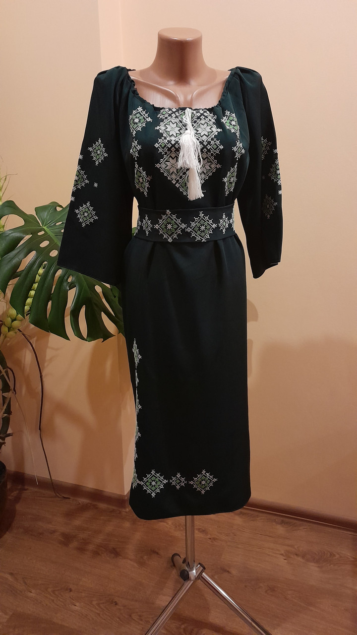 Вишита сукня. Плаття вишиванка.