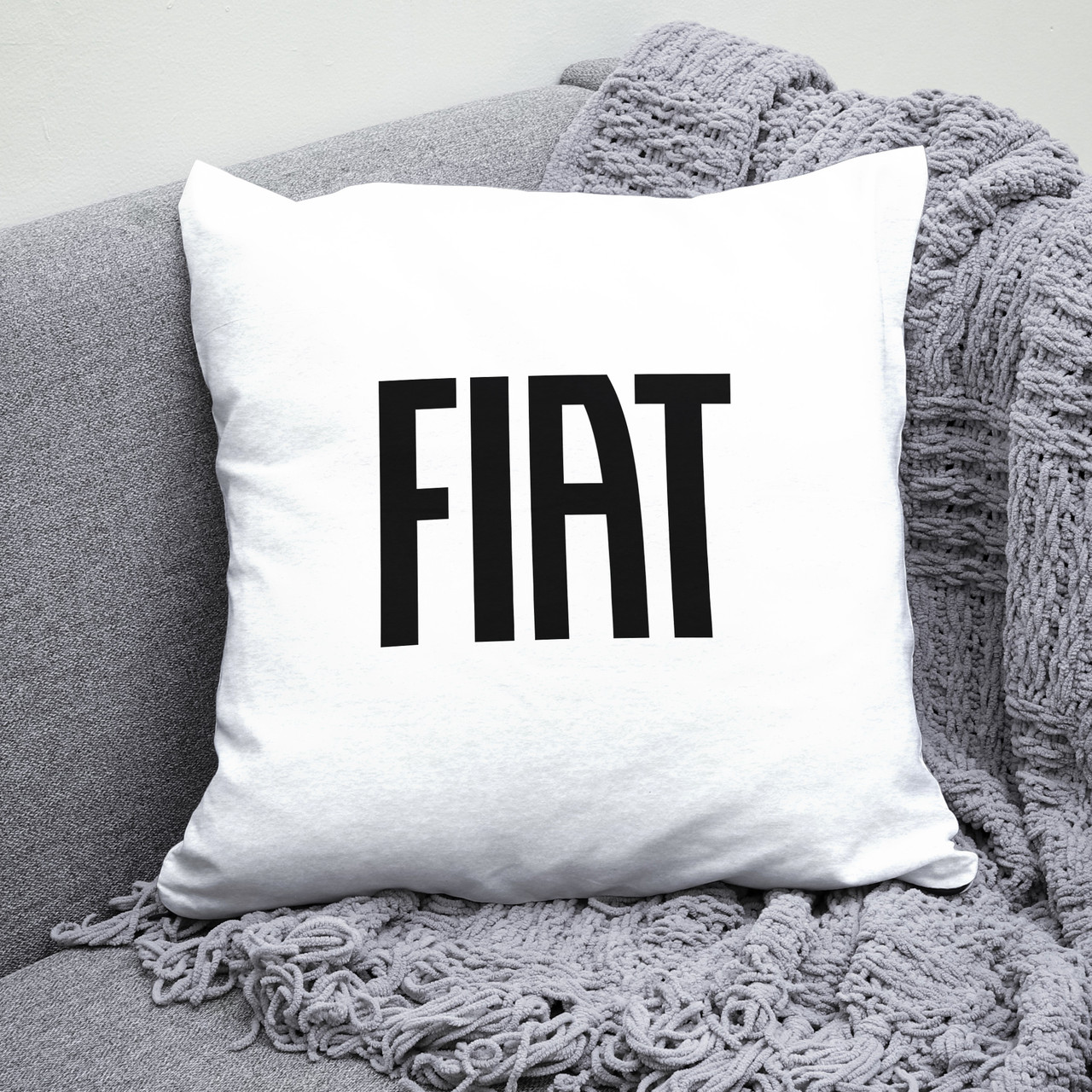 Подушка 35*35 см з маркою авто FIAT / ФІАТ. Найкращий подарунок чоловіку