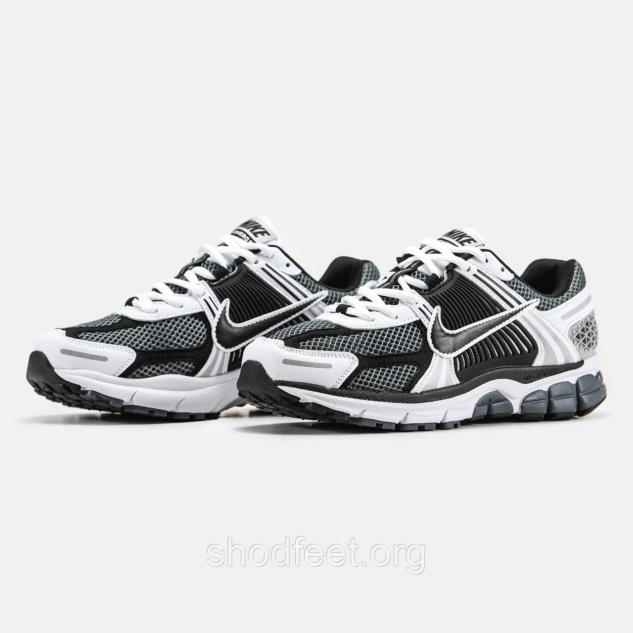 Чоловічі кросівки Nike Zoom Vomero 5 Black White, фото 1