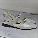 Кожаные босоножки с закрытым носком на маленьком каблуке, фото 10