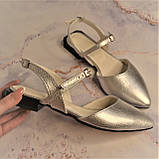 Кожаные босоножки с закрытым носком на маленьком каблуке, фото 7