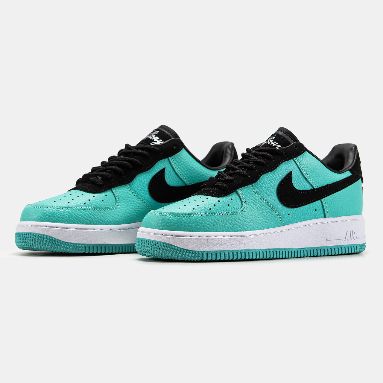 Класні кроссівки жіночі Nike Air Force 1 Low x Tiffany & Co. Стильні кроссівки для дівчат Найк Аір Форс.