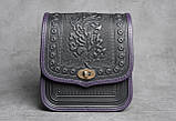 Жіноча шкіряна сумка ручної роботи з тисненим орнаментом «Дубок», чорно-фіолетова сумка з натуральної шкіри, 20*21*8 см, фото 2