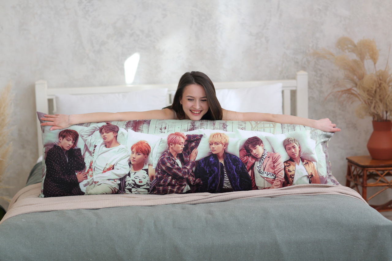 Подушка дакимакура K-pop Чонгук Шуга BTS декоративная ростовая подушка для обнимания двусторонняя - фото 7 - id-p438739566
