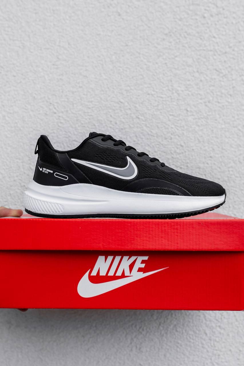 Кросівки чоловічі Nike чорні з білим модні весна літо стильні легкі молодіжні текстильні