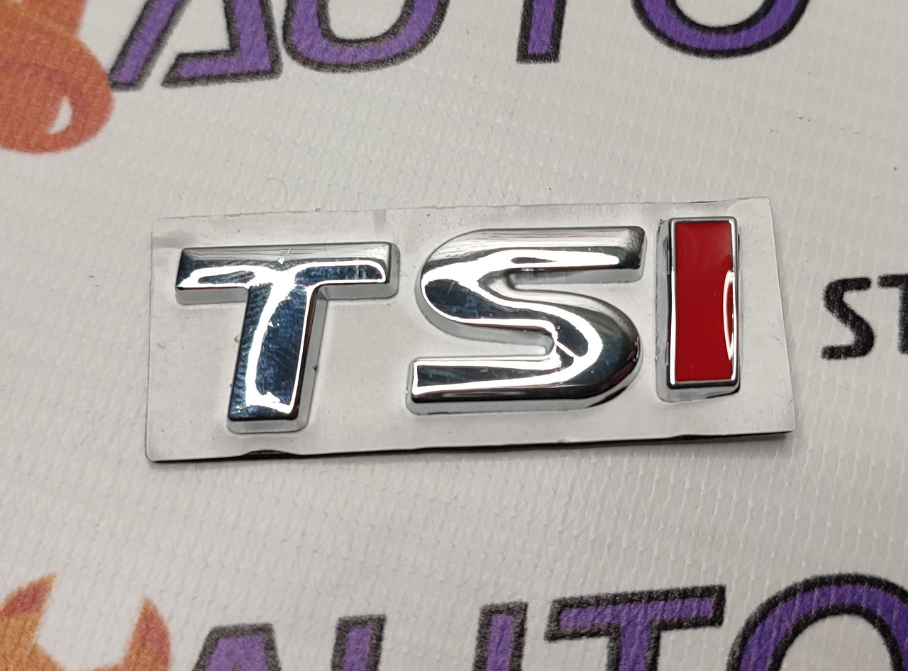 Емблема шильдик логотип "TSI" 52 Х 17 мм Хромована з червоним  для VOLKSWAGEN SKODA VAG