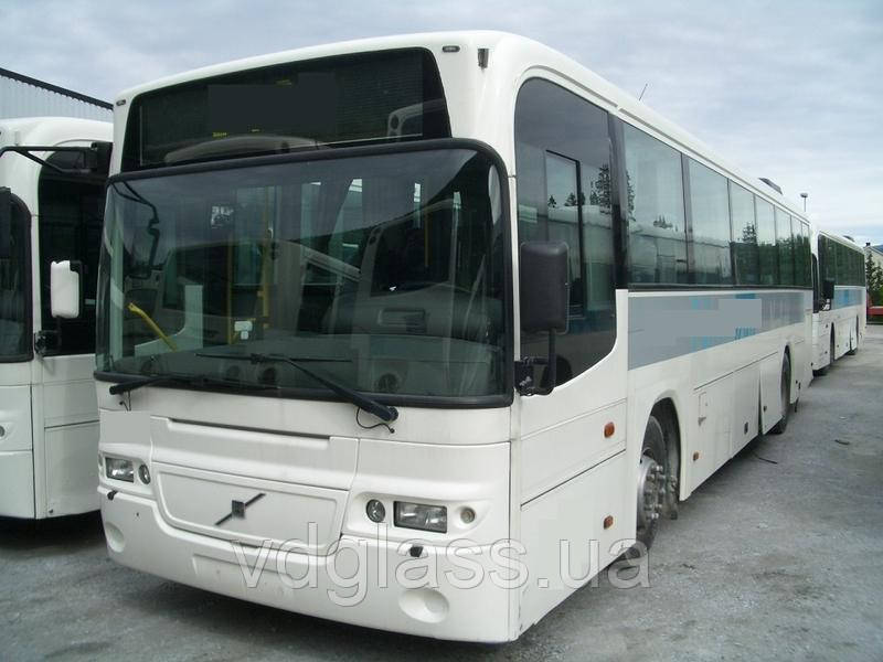 Volvo B 7 лобовое стекло в резиновый уплотнитель - фото 1 - id-p311112121