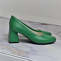 Туфлі на маленькому підборах