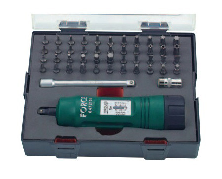 Викрутка динамометрична в наборі FORCE K64706 47 пр.