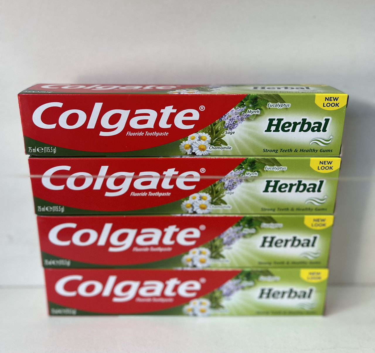 Зубная паста Colgate Herbal 75 мл. - фото 1 - id-p1689449984