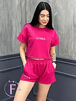 Яскравий жіночий костюм на літо короткі шорти з кишенями та футболка