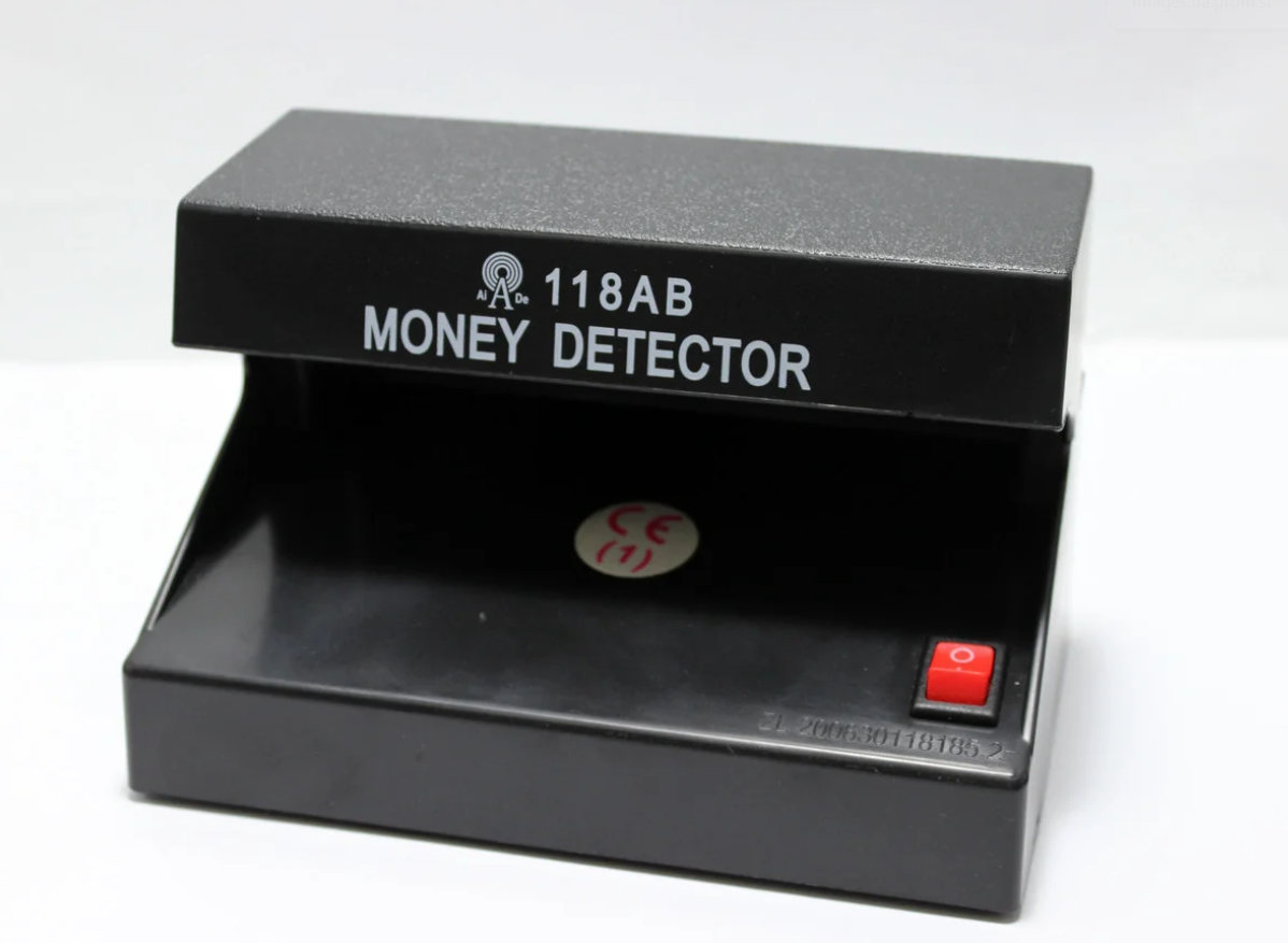 Детектор Валют 118 AB УФ Лампа для Дениг MONEY від батарейок Valuta118 Краща ціна