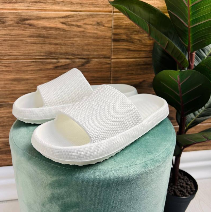 Shoozy капці шльопанці жіночі, білі P9876541 Краща ціна