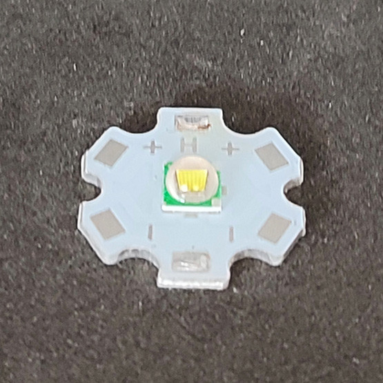 Світлодіод на радіаторі (підкладці) Cree XML Т6 [3V, 850Lm, 8W, 6500K] для ліхтарів, фар, світильників 20 мм