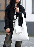 Стильна жіноча сумка хобо містка біла з матової екошкіри (якісна штучна шкіра) + зручний гаманець, фото 5