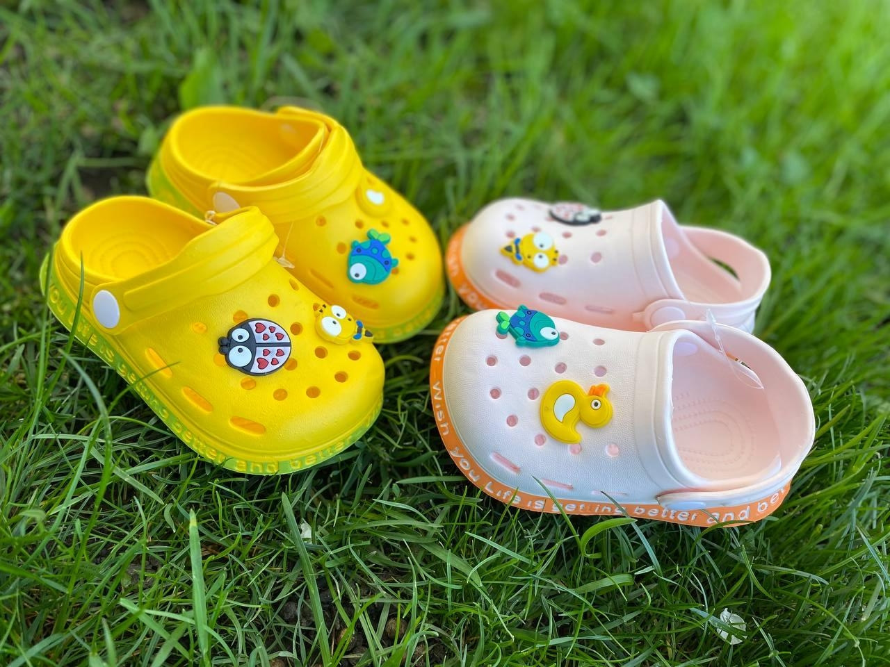 Crocs 19 clearance