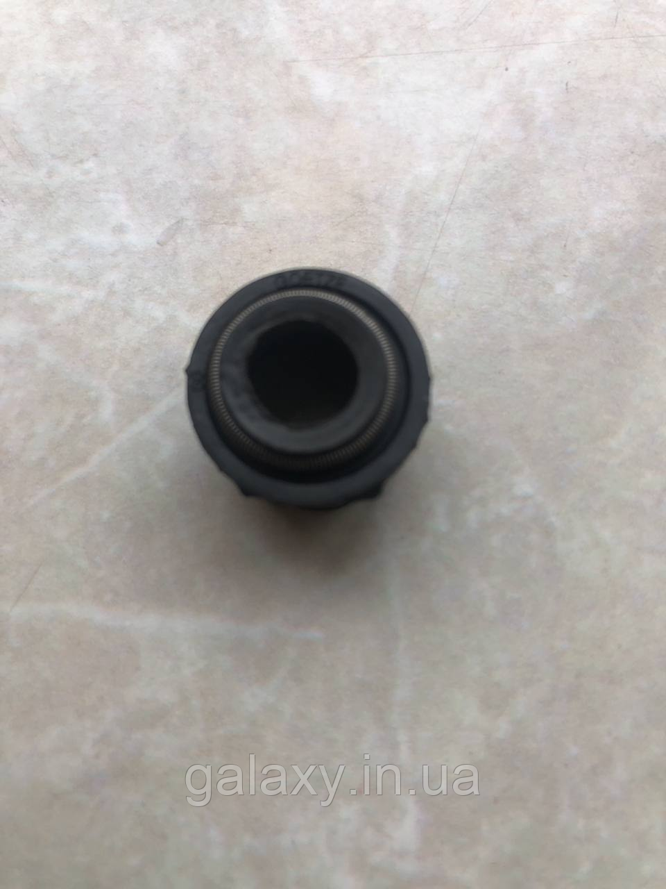 Сальник клапана Mercedes 207-410 / MB100 / W123 OM 615 616 617 2,0D /2,4D /3,0D GOETZE