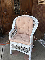 Кресло "Обычное" (Белое) с бежевой подушкой