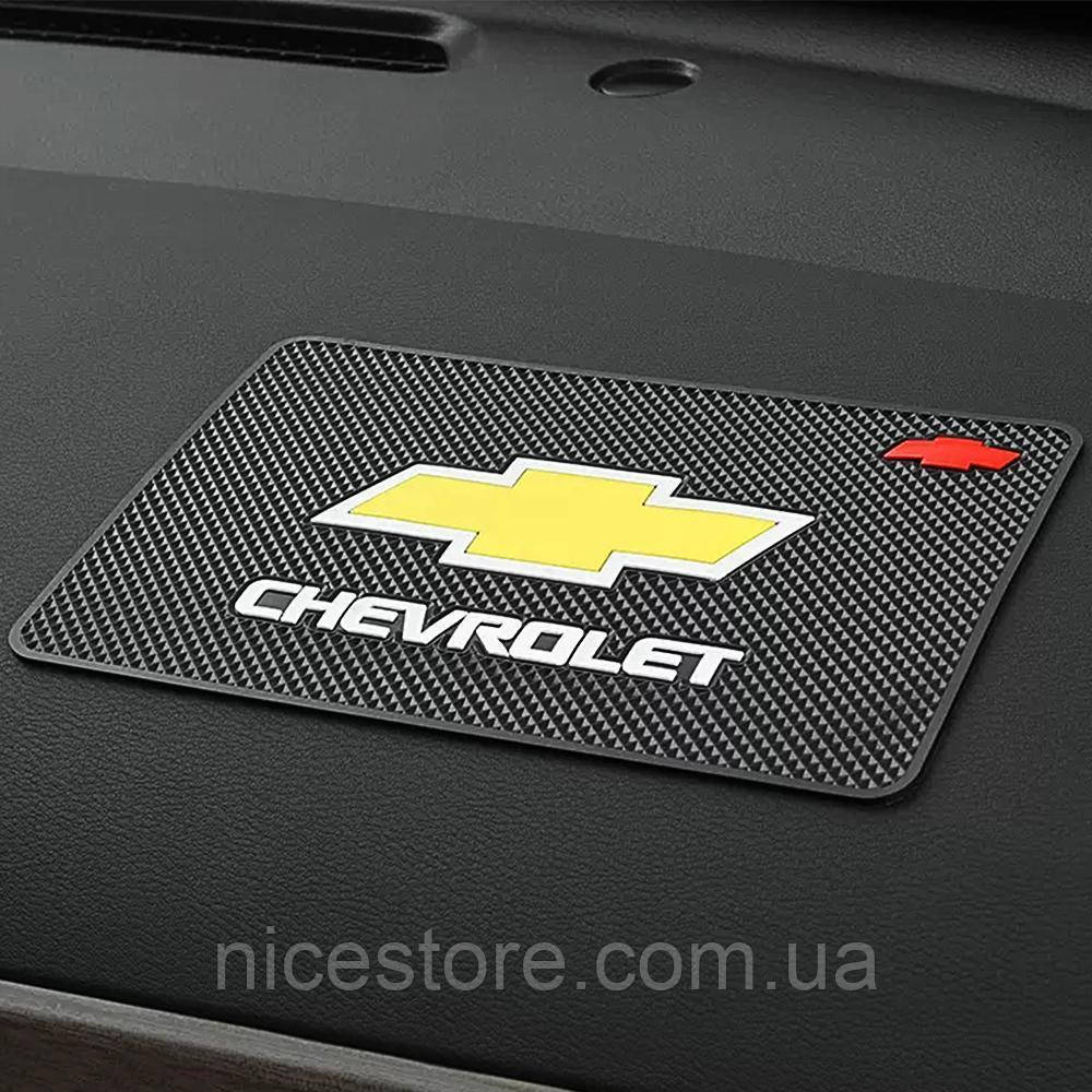 Антиковзний килимок у машину на торпеду з логотипом Chevrolet, фото 1