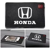 Антиковзний килимок у машину на торпеду з логотипом Honda