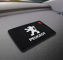 Антиковзний килимок у машину на торпеду з логотипом Peugeot