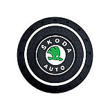 Килимок антиковзний в машину для підсклянника з логотипом Skoda, фото 3