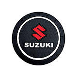 Килимок антиковзний в машину для підсклянника з логотипом Suzuki, фото 2