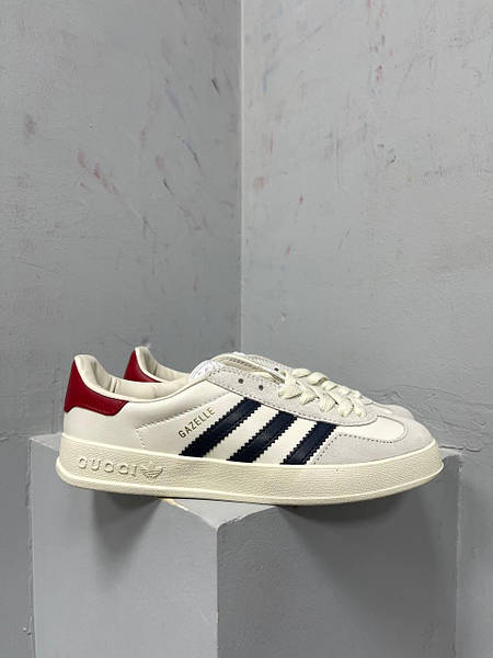 Adidas gucci blancas discount