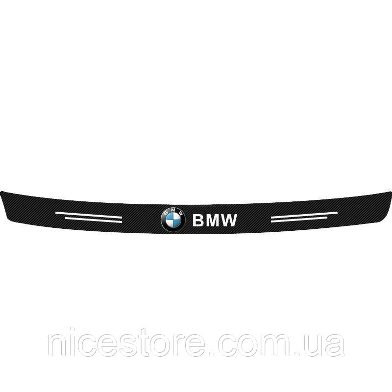 Наклейка на задній бампер округленная карбонова BMW всі моделі та інші марки автомобілів 90х7см, фото 1