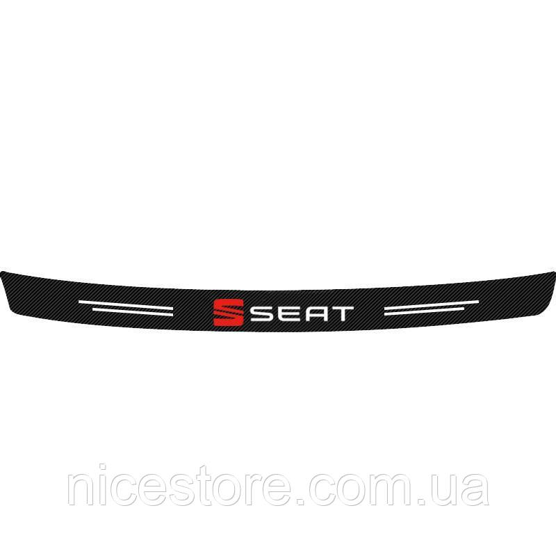 Наклейка на задній бампер заокруглена карбонова Seat всі моделі та інші марки автомобілів 100х10см, фото 1