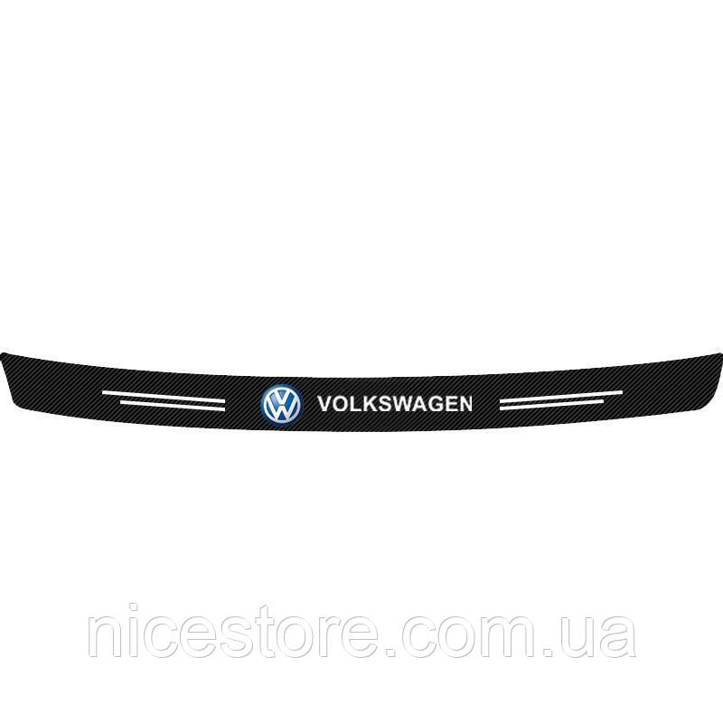 Наклейка на задній бампер заокруглена карбонова Volkswagen всі моделі та інші марки автомобілів 100х10см, фото 1