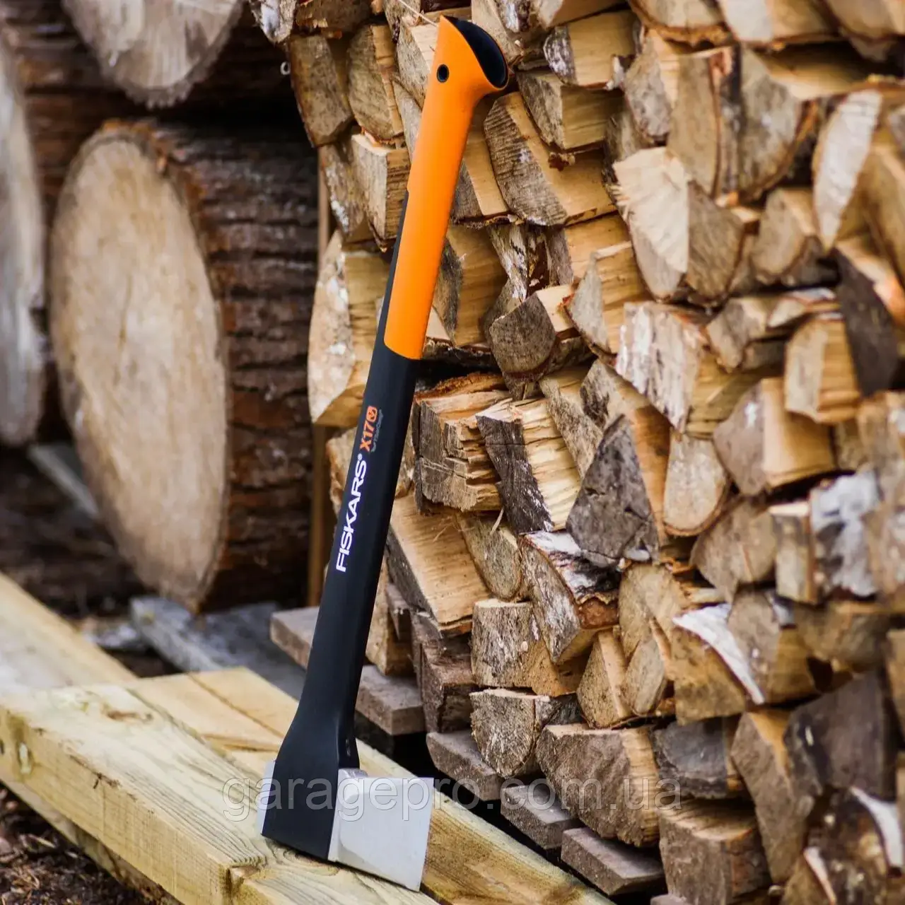 Універсальна фінська сокира-колун Fiskars X17 М (1015641)