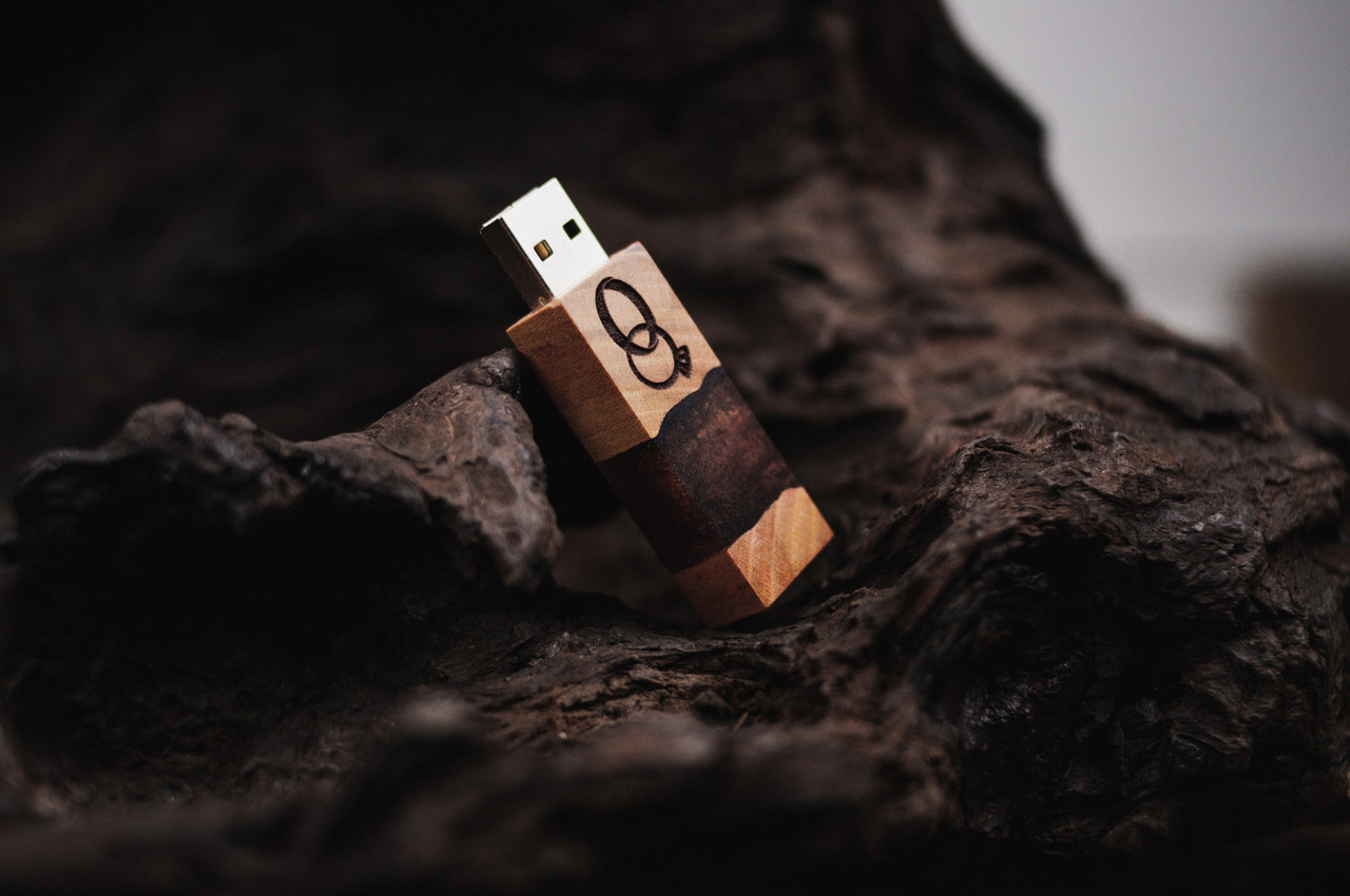 Флешка з епоксидної смоли Canyon Brown