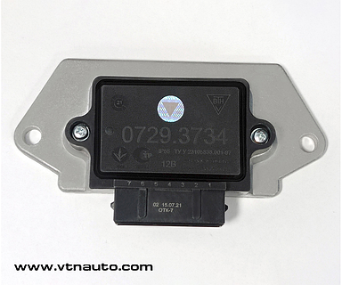 トリプルバンド受信機 リモコン付きスタンダード中古です。車用