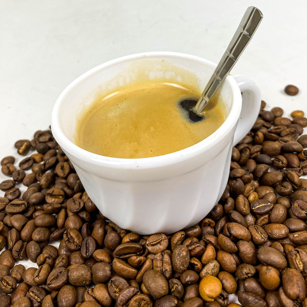 Кофе в зернах 100% арабика Extra Aroma свежеобжаренный 1 кг - фото 2 - id-p1824170023