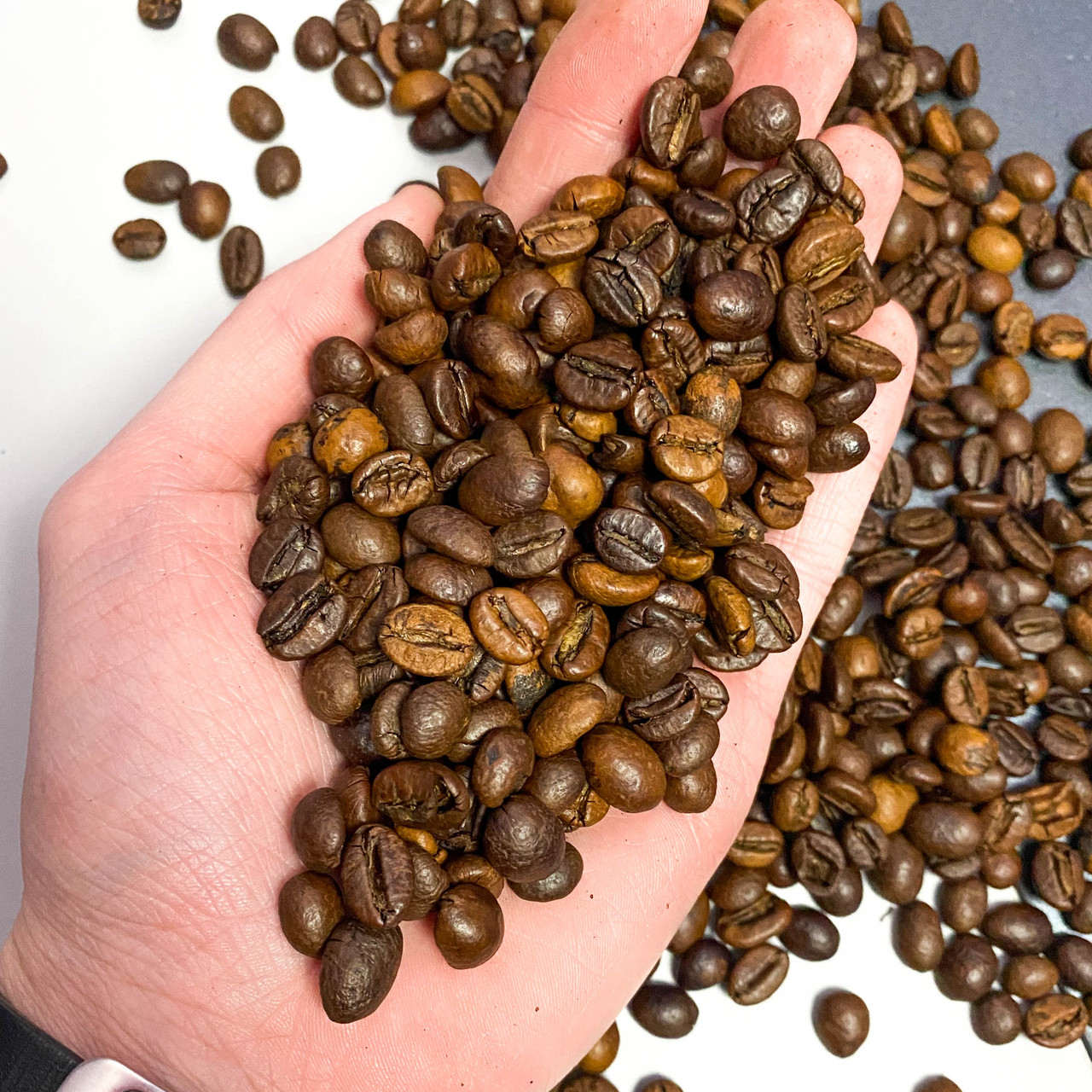 Кофе в зернах купаж 75%/25% свежеобжаренный 1 кг - фото 1 - id-p1824361280