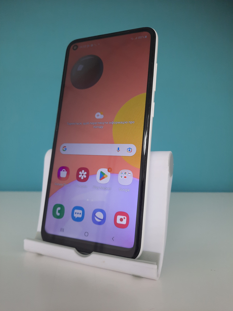 Смартфон БУ Samsung Galaxy A11 2/32GB білий