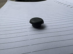 Заглушка кузова днища порога універсальна гумова ф 8 мм