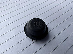 Заглушка кузова днища порога універсальна гумова ф 10 мм