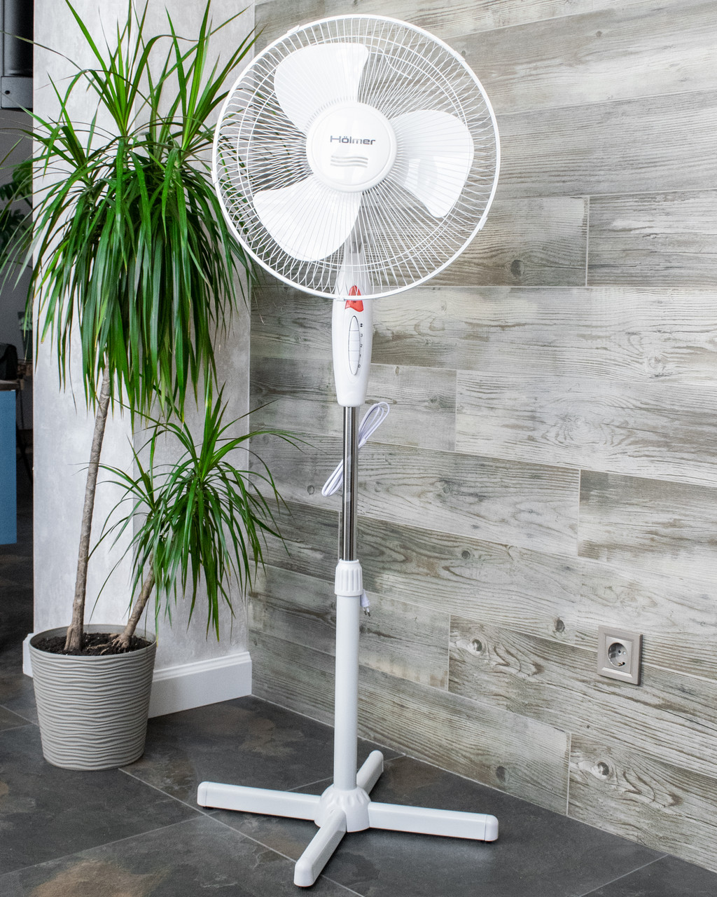 Вентилятор для підлоги Holmer HFS-1218W Білий