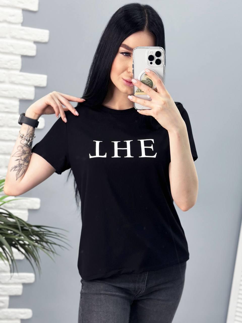 Жіноча футболка з написом "The"