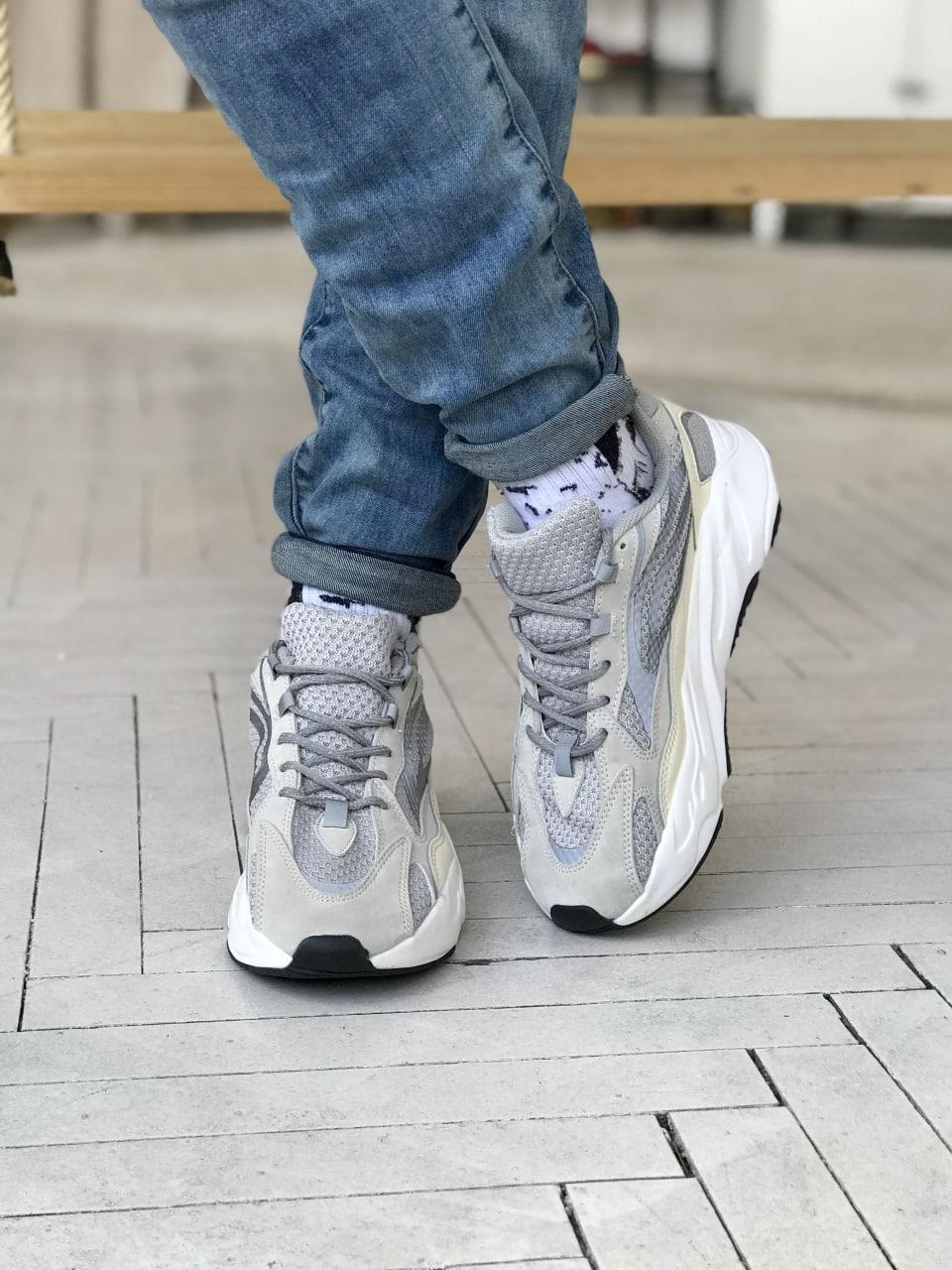Yeezy 700 white grey top